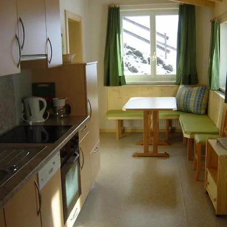 Nadlihof Apartment